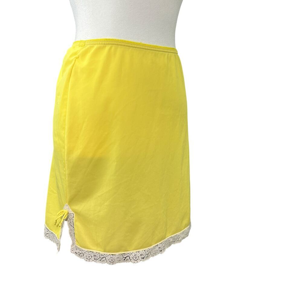 Vintage Maidenform Slip‎ Skirt Yellow Lace Bow Size Small